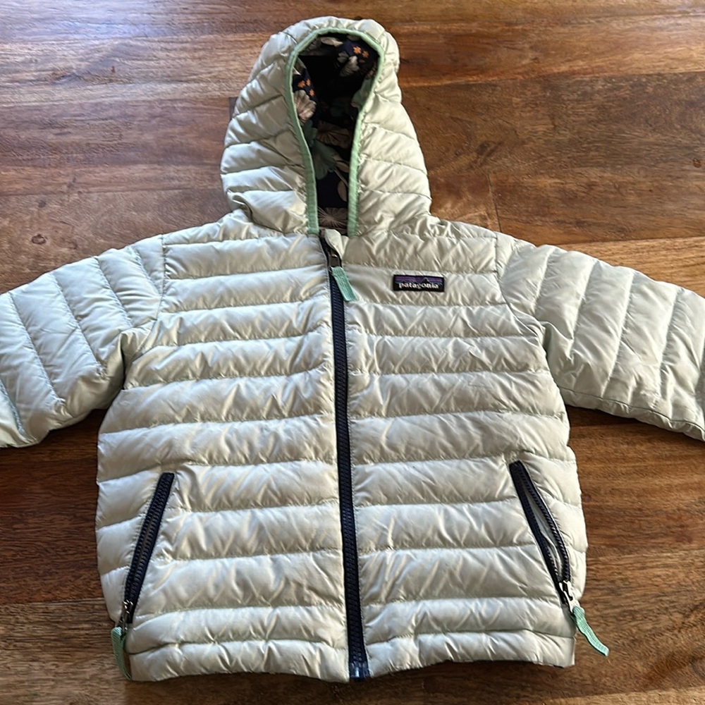 Patagonia Down Reversible Down Sweater Hoody Jacket 5T